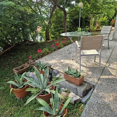 Апартаменты Garden & View *